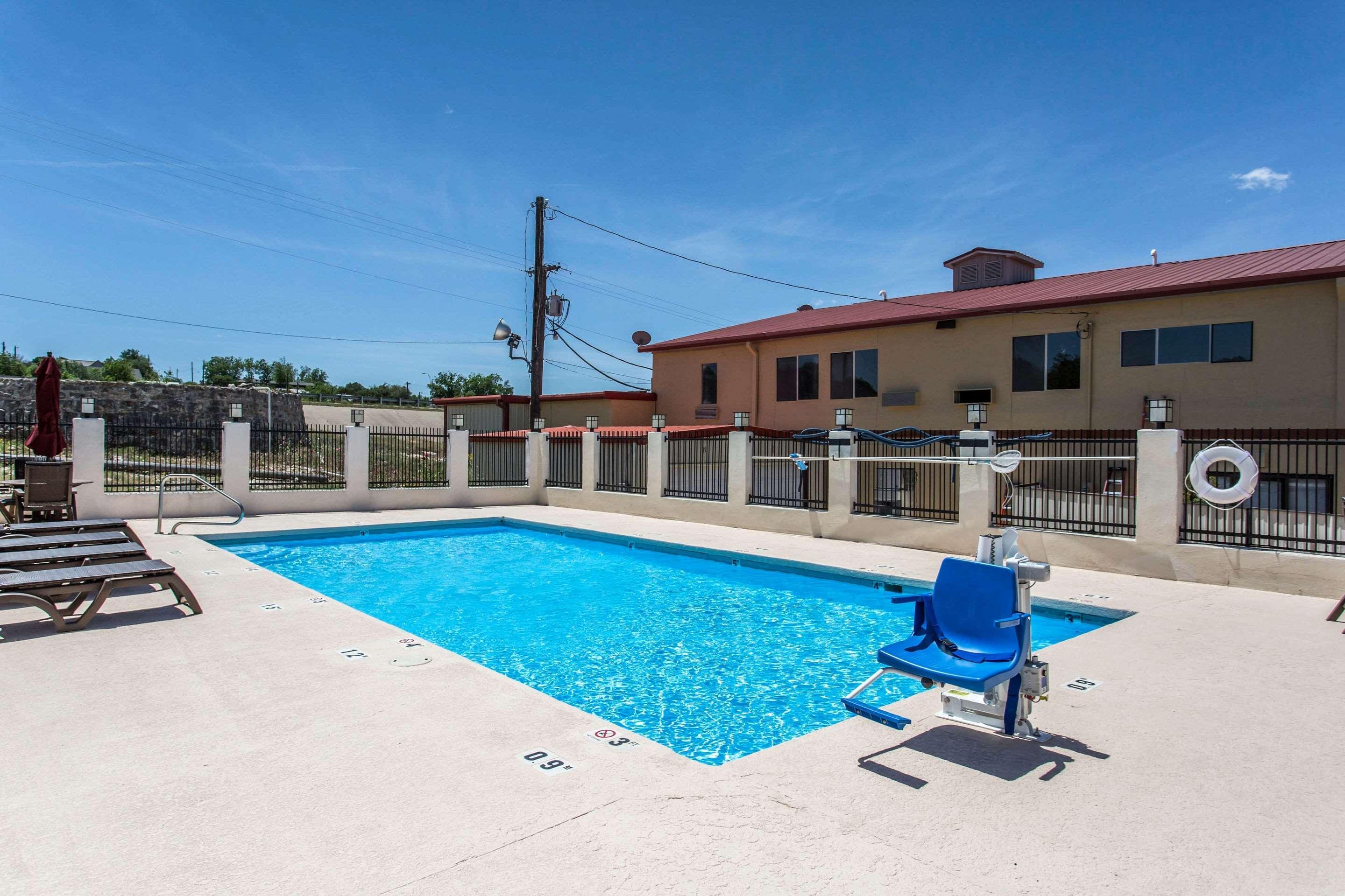 Quality Inn Ozona I-10 Exterior photo